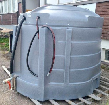 jfc-oljysailiot-1100-9000l_op1100slim_2
